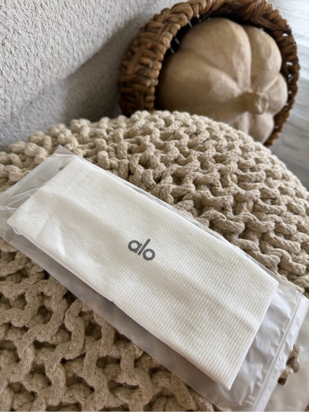 White Ribbed Headband